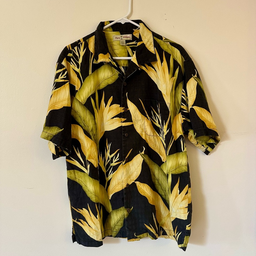 Men’s 100% Silk Tommy Bahama Button Up Shirt Sz L
